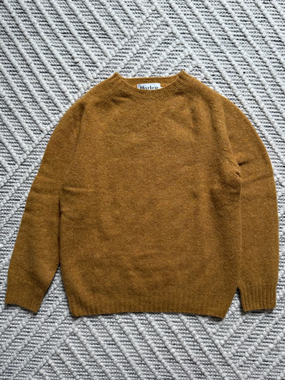 Harley of Scotland - Shetland Wool Sweater (Cumin), Medium - Scotland UK Preppy